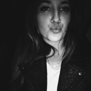 Meet your Posher, Ambra